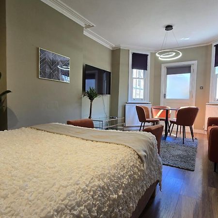 Spacious Studio For 4 Flat Near Regents Park N2 Лондон Екстер'єр фото